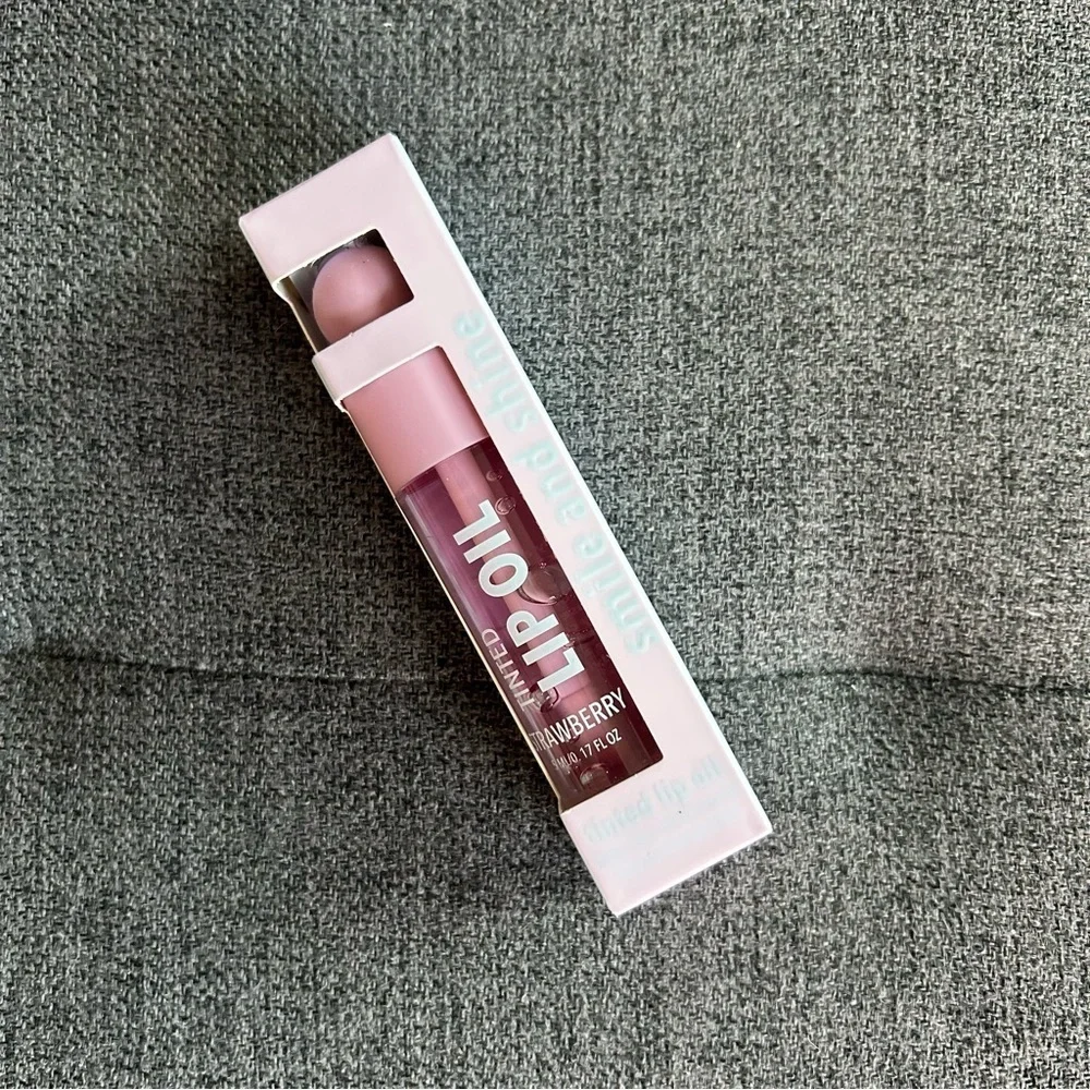 SMILE & SHINE Strawberry Tinted Lip Oil, Sheer Pink, 0.17 fl oz